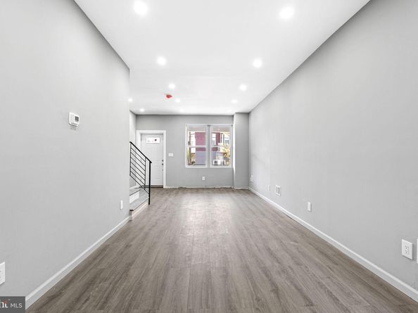 6125 Race Street, Philadelphia PA 19139