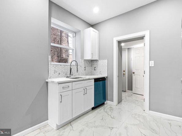 6125 Race Street, Philadelphia PA 19139
