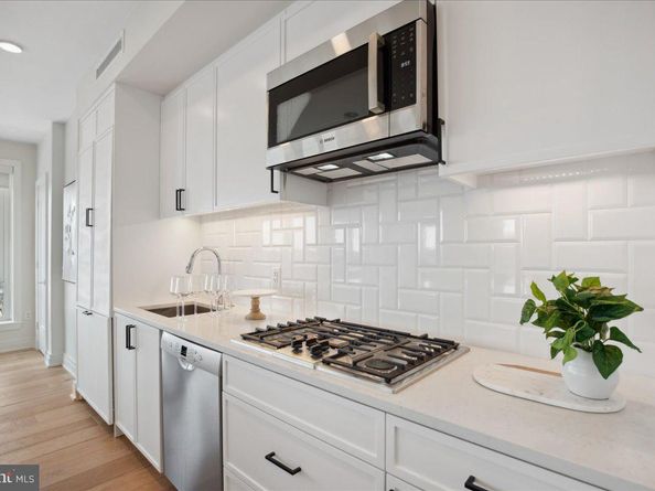 923 V Street NW 601, Washington DC 20001