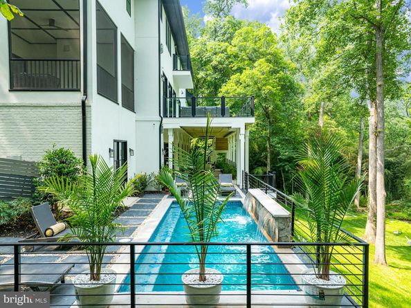 825 Whann Avenue, Mclean VA 22101
