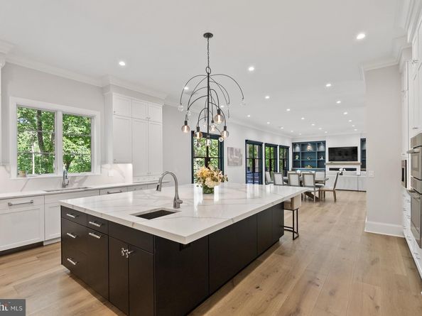 825 Whann Avenue, Mclean VA 22101