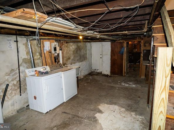 1011 Andrews Avenue, Darby PA 19023