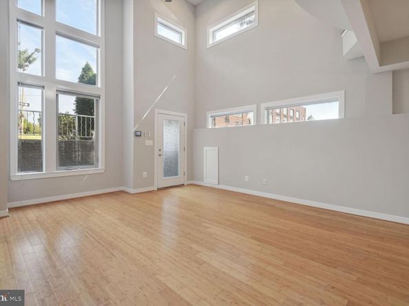 241 R Street NE A, Washington DC 20002