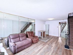 2441 S Hutchinson Street, Philadelphia PA 19148