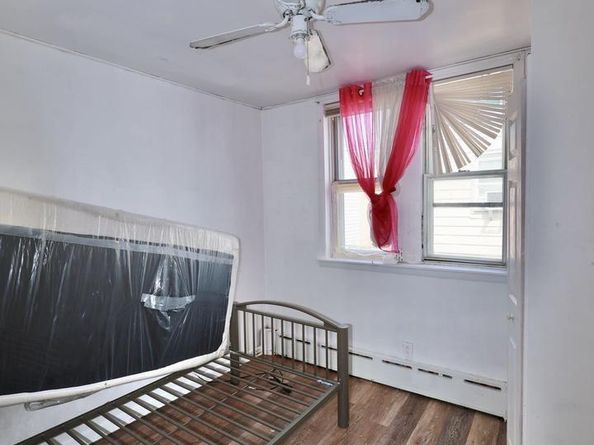 2441 S Hutchinson Street, Philadelphia PA 19148