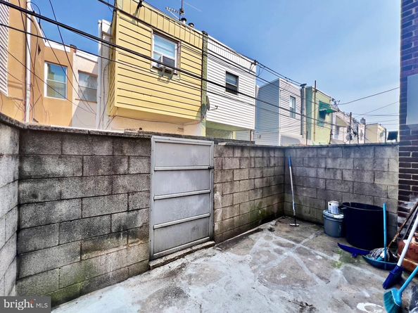 2441 S Hutchinson Street, Philadelphia PA 19148