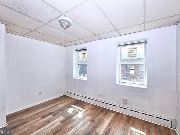 2441 S Hutchinson Street, Philadelphia PA 19148
