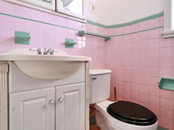 2441 S Hutchinson Street, Philadelphia PA 19148