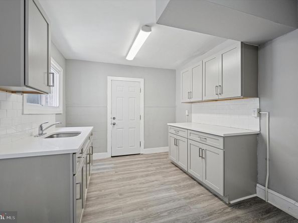 510 E Queen Lane, Philadelphia PA 19144