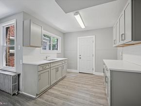510 E Queen Lane, Philadelphia PA 19144