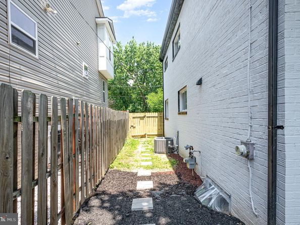 4605 Grant Street NE, Washington DC 20019