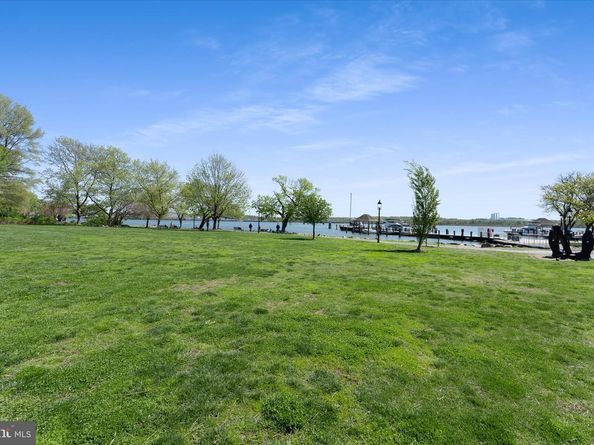 733 S Fayette Street, Alexandria VA 22314