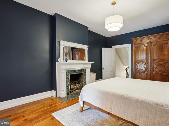 1911 Mount Vernon Street, Philadelphia PA 19130