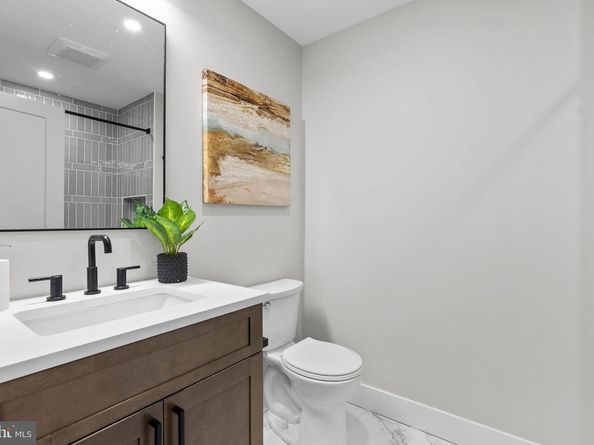 613 Mercy Street, Philadelphia PA 19148