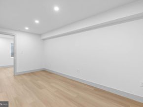 613 Mercy Street, Philadelphia PA 19148
