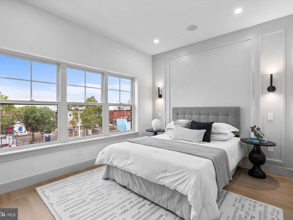 613 Mercy Street, Philadelphia PA 19148