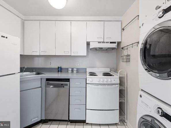 2611 Adams Mill Road NW 208, Washington DC 20009