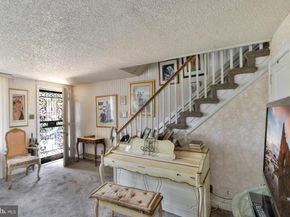 6635 Hollis Street, Philadelphia PA 19138