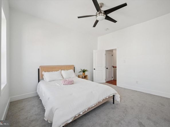 2124 Pierce Street, Philadelphia PA 19145