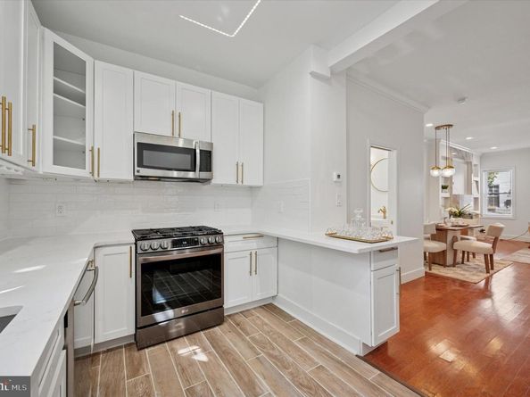 2124 Pierce Street, Philadelphia PA 19145