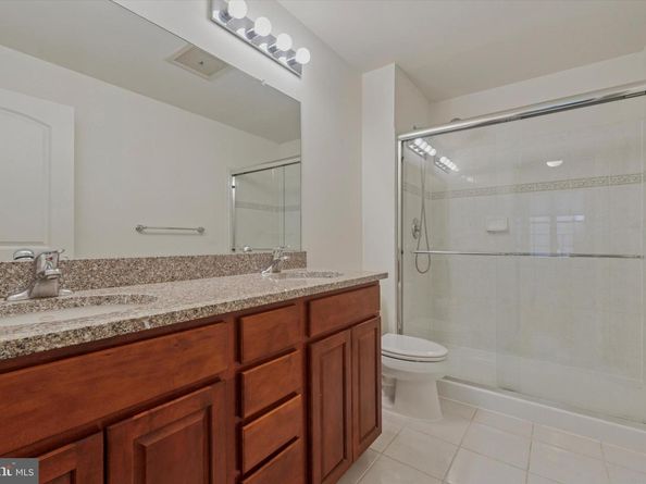 112 N 2nd Street 5F5, Philadelphia PA 19106