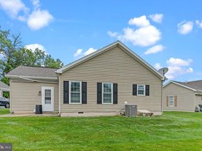 620 Eucalyptus Way, Blue Bell PA 19422