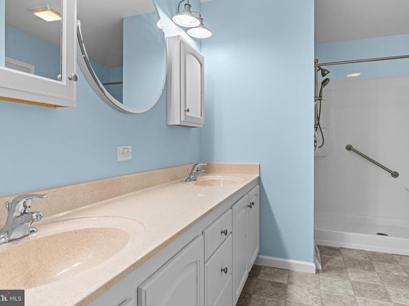 620 Eucalyptus Way, Blue Bell PA 19422