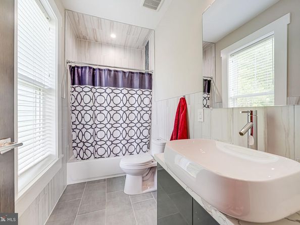 9908 Blake Lane, Oakton VA 22124