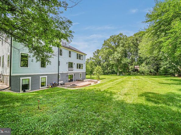 9908 Blake Lane, Oakton VA 22124