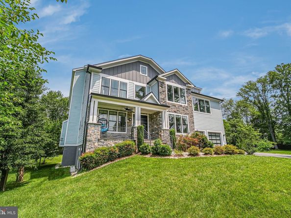 9908 Blake Lane, Oakton VA 22124