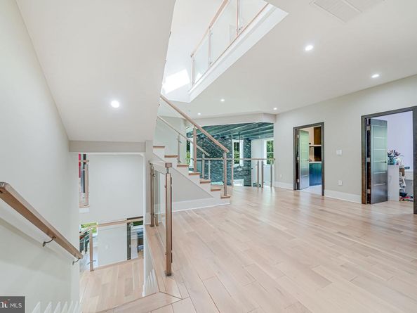 9908 Blake Lane, Oakton VA 22124