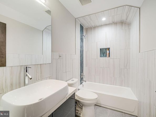 9908 Blake Lane, Oakton VA 22124