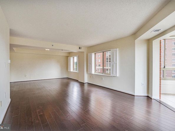 2151 Jamieson Avenue 809, Alexandria VA 22314