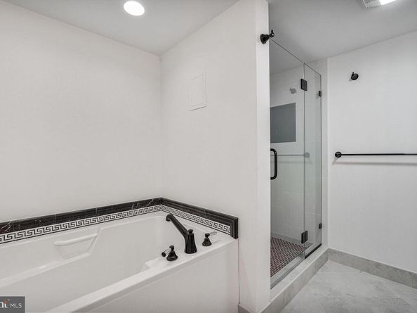 2151 Jamieson Avenue 809, Alexandria VA 22314