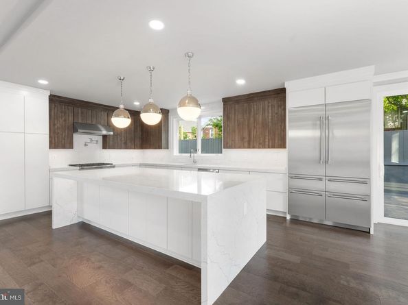 1610 12TH Street S, Arlington VA 22204
