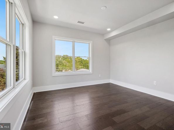 1610 12TH Street S, Arlington VA 22204