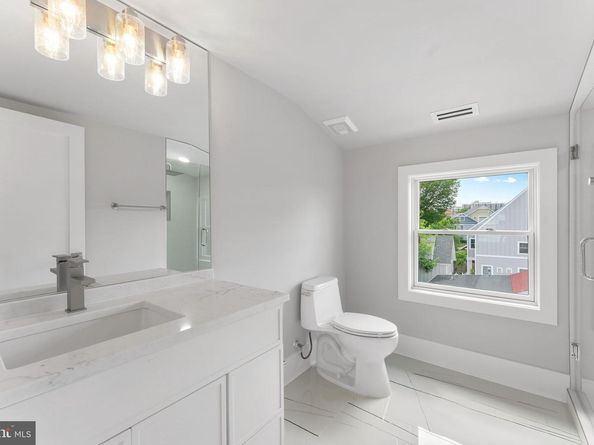 1610 12TH Street S, Arlington VA 22204