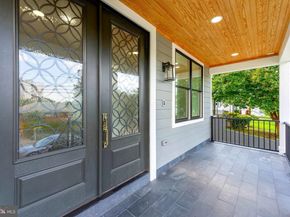 1610 12TH Street S, Arlington VA 22204