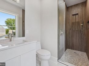 1610 12TH Street S, Arlington VA 22204