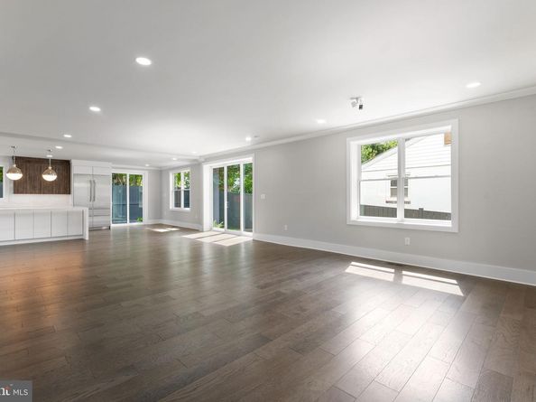 1610 12TH Street S, Arlington VA 22204