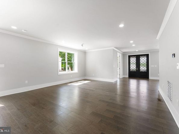 1610 12TH Street S, Arlington VA 22204