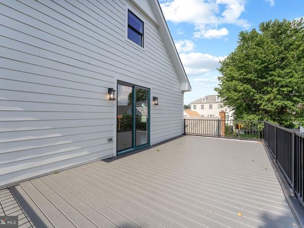 1610 12TH Street S, Arlington VA 22204