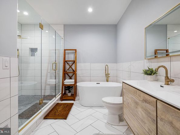 1519 Wallace Street, Philadelphia PA 19130