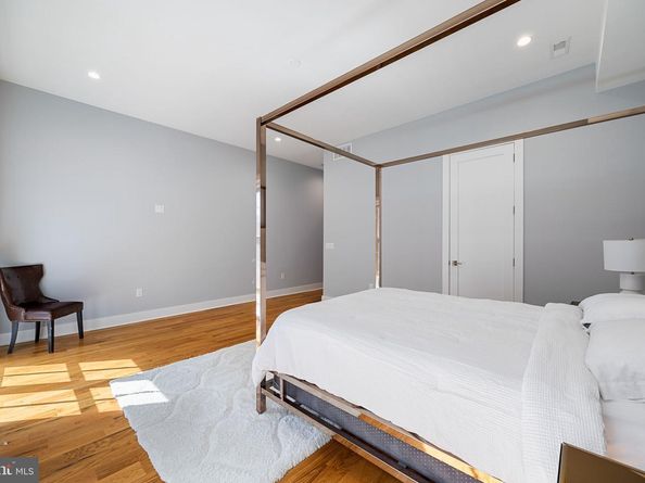 1519 Wallace Street, Philadelphia PA 19130