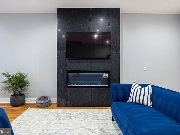 1519 Wallace Street, Philadelphia PA 19130