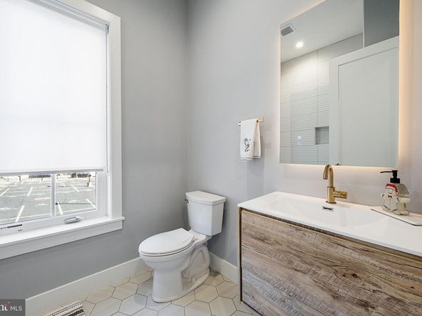 1519 Wallace Street, Philadelphia PA 19130