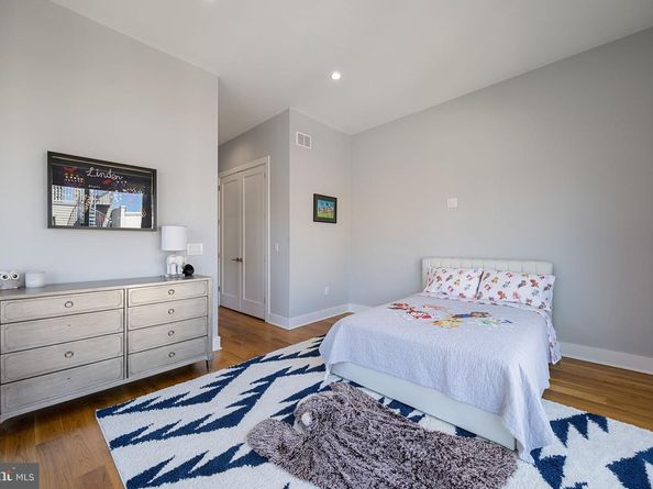 1519 Wallace Street, Philadelphia PA 19130