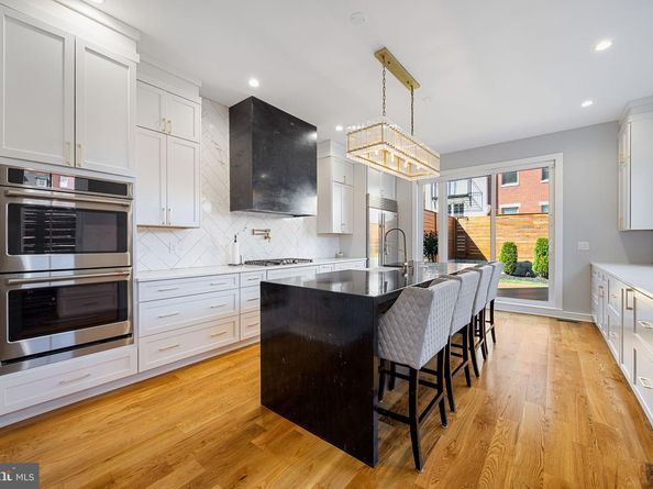 1519 Wallace Street, Philadelphia PA 19130