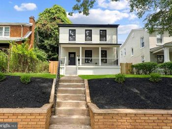 17 Longfellow Street NW