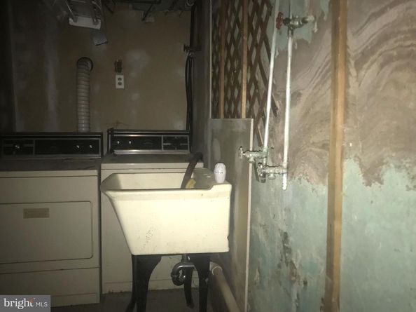 2054 Anchor Street, Philadelphia PA 19124